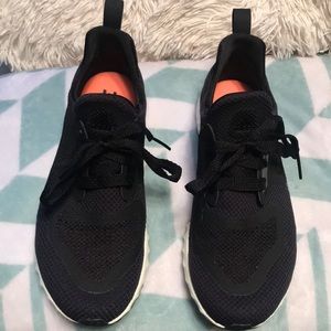 Black ADIDAS EDGE LUX
